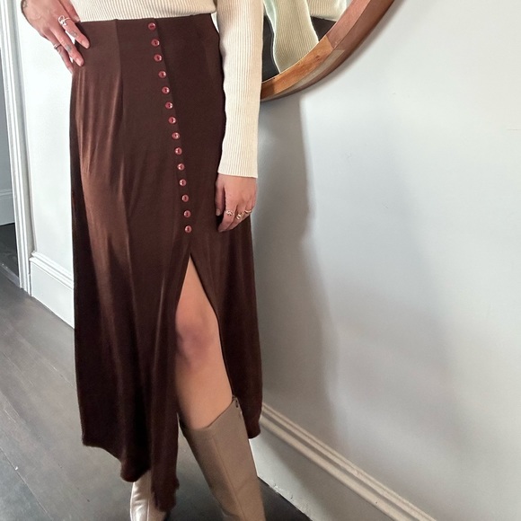 Vintage Midi Button Skirt - Picture 2 of 5